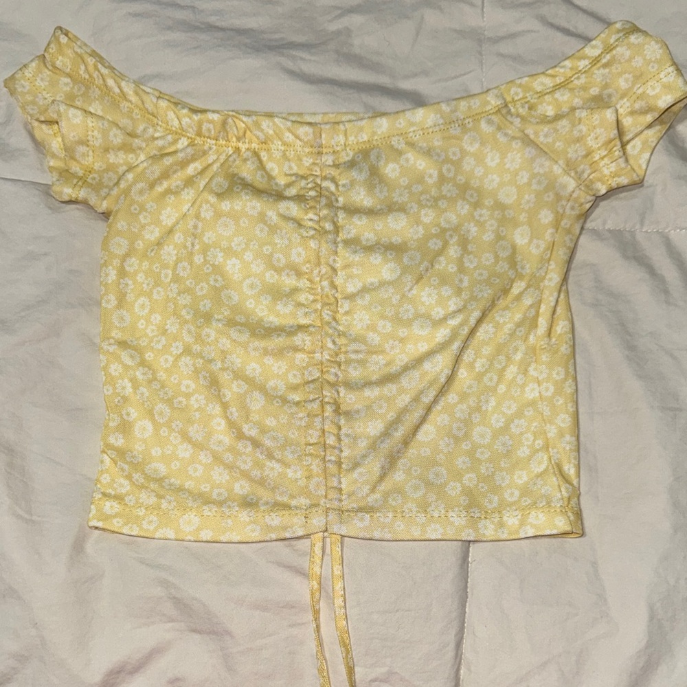 Rue21 Yellow Floral Off-Shoulder Ruched Tie Crop Top